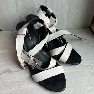 Christian Siriano White strap black heeled sandals 10